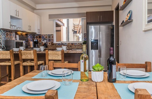 Las Jarretaderas Apartment | 3B/2Ba Spacious! Ground Floor! Azulejos sleeps 6