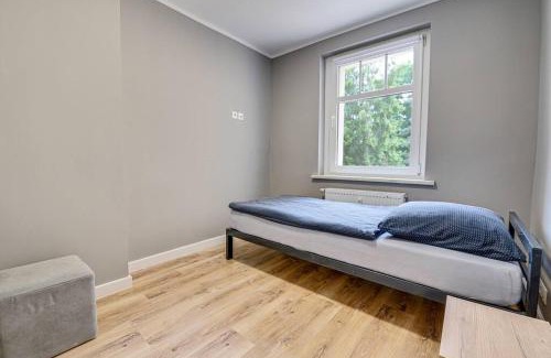 Schwedt/Oder Apartment | 3B Neu renoviert 3 Zi Whg 5 Betten 43,36m