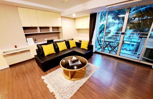 Khlong Toei Nuea House | 3B-Short-term rental allowed-2BRs Downtown Bangkok