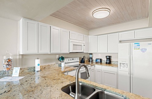 Sunnyside Condo | 3bd/3ba Gulf Front Townhome with Pool, Stunning Gulf Views, Beach Access!