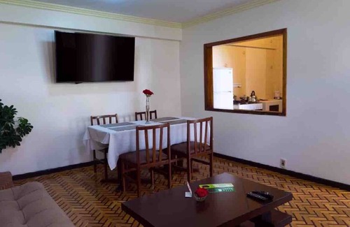 Macrodistrito Sur House | 3BD Calacoto Secret Garden: Fast Wi-Fi, Parking