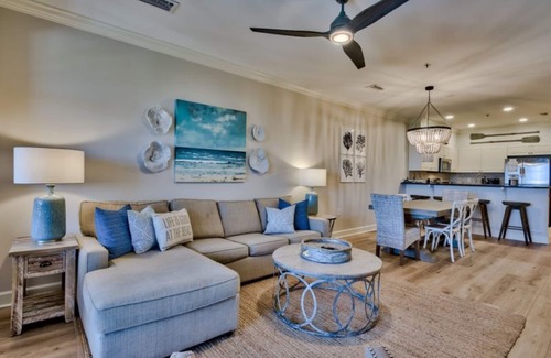 Seacrest Beach Condo | 3BD Condo in the Villages of South Walton
