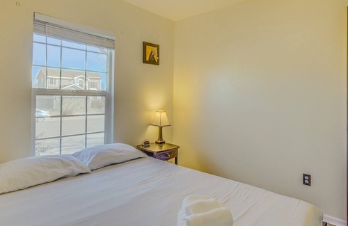 Stratmoor House | 3BD Near Ft. Carson Value Stay! Dogs Friendly