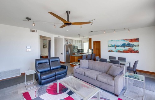 Central Mission Beach Condo | 3BD Oceanfront Ground Floor Escape in Mission Beach! Steps from the Ocean! On Boardwalk with Parking!
