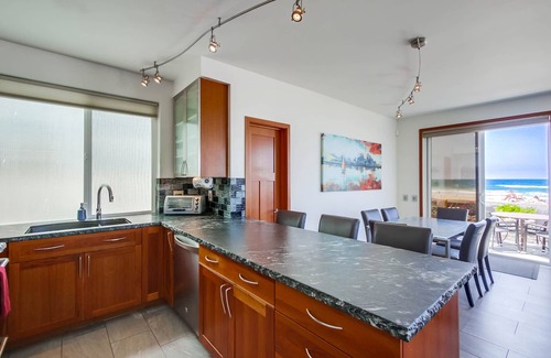 Central Mission Beach Condo | 3BD Oceanfront Ground Floor Escape in Mission Beach! Steps from the Ocean! On Boardwalk with Parking!