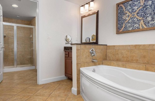 Bay Lake Resort | 3BD/Orlando Near Disney - 5 Pools, Game Room, Café and Restaurant On-Site!