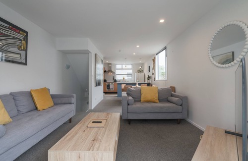 Parnell House | 3BDR Getaway | Near CBD | Car Park