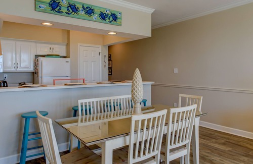 Dauphin Island Condo | 3bdrm/3bath- BEACHFRONT AND 5 steps to TWO POOLS - sleeps 8!