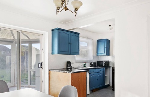 East Wickham House | 3bed Cozy House: Parking + Wifi