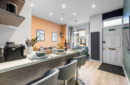 Portsmouth House | 3Bed KING/TWINs/pets/garden/beach/3bathrooms/Beach