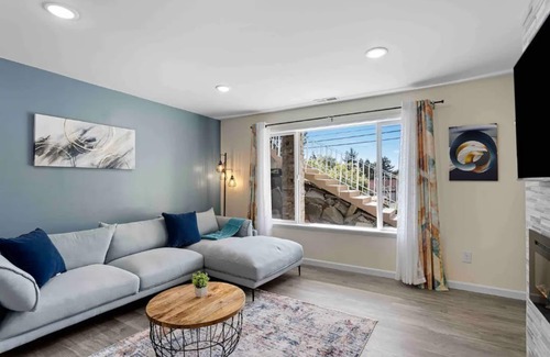 Kent Apartment | 3Bedroom house near downtown Kent
