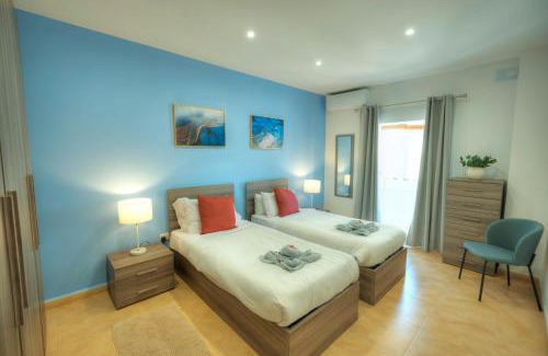 Sliema Apartment | 3bedroom house with yard and roof terrace CZER1-1
