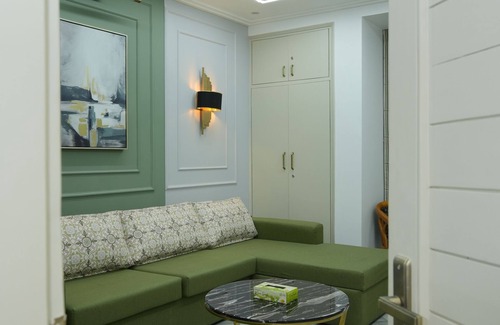 New Friends Colony Apartment | 3BHK Cosy & Ultra Luxurious Apartment