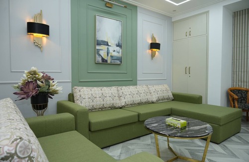New Friends Colony Apartment | 3BHK Cosy & Ultra Luxurious Apartment