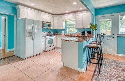 West Bradenton House | 3BR/2.5BA Beach Home near Sand & Sunsets