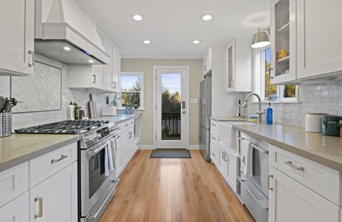 Loyal Heights House | 3BR 2BA Ballard Blue, Seattle