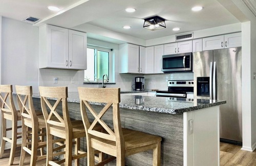 Destin Condo | 3BR/2BA | Beach | Heated Pool | Snowbird Discount