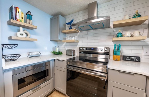 Long Beach Condo | 3BR 2BA Condo in Tower 1 @ The Majestic, Fully Remodeled