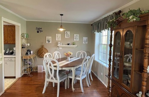 McEwen House | 3BR/2BA Rural Middle TN home w Workspace & View, Sleeps 11