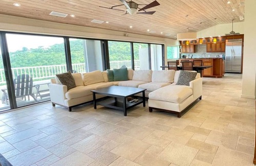 Rosendal Condo | 3BR/3BA Luxury Villa! Sleeps 6- mins to Magens Bay