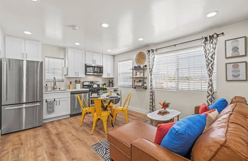 San Diego Condo | 3BR/3BA Mission Beach Escape with Ocean Views!