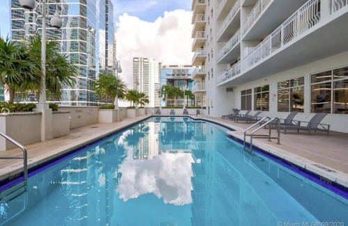 Brickell House | 3BR Airbnb Friendly Condo with Ocean View and Balcony