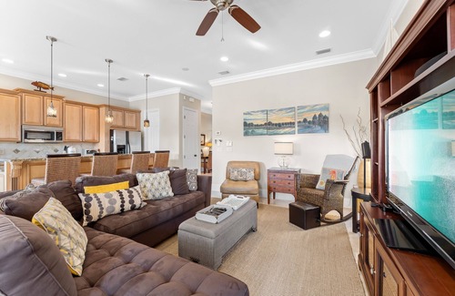 Villa Lago House | 3BR Beach Villa w/6-Seat GOLF CART! Near Pool & Baytowne. Covered Patio. Tram
