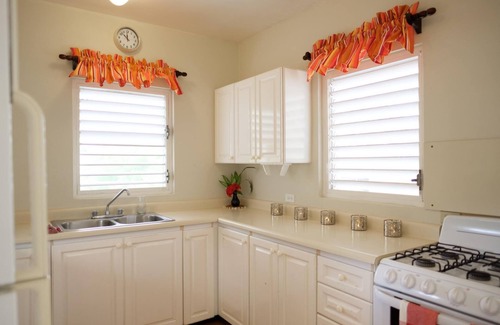 Silver Sands Villa | 3BR Beachfront Villa w/Staff-DV