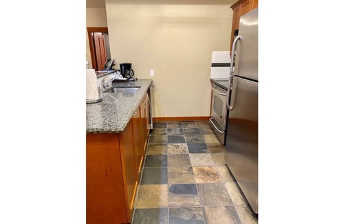 Olympic Valley Condo | 3BR Condo in the Village at Palisades - Premier