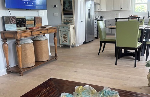 Mayport House | 3BR Condo on 2nd Flr Jacksonville-Mayport Village on St Johns River & near beach