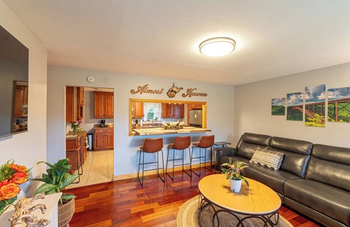 Fayetteville Cottage | 3br Cottage in Lansing bordering the New River Gorge National Park and Preserve