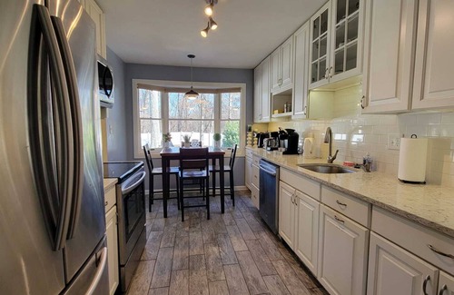 Kemp Mill Cottage | 3BR Cozy, Private and Spacious Family House with plenty of Amenities.