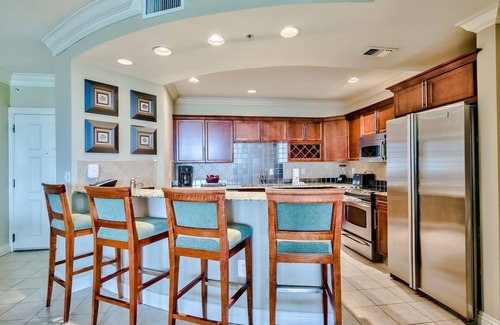 Destin Condo | 3BR Destin condo Emerald Grande Harborwalk