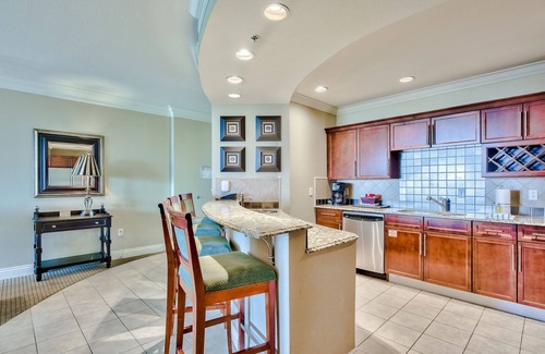 Destin Condo | 3BR Destin condo Emerald Grande Harborwalk