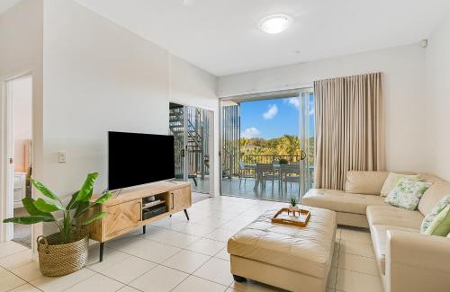 Casuarina Apartment | 3BR Drift Apartment with Rooftop Balcony by uHoliday