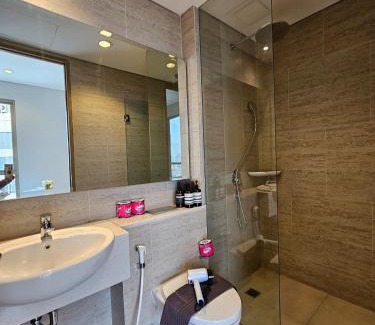 Jakarta Apartment | 3BR Flat in Taman Anggrek Residence