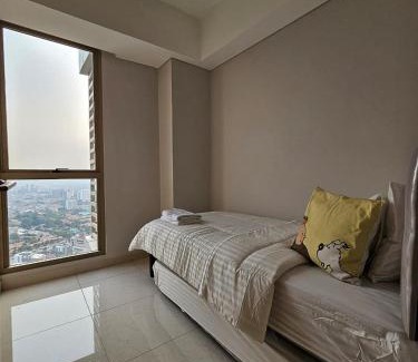 Jakarta Apartment | 3BR Flat in Taman Anggrek Residence