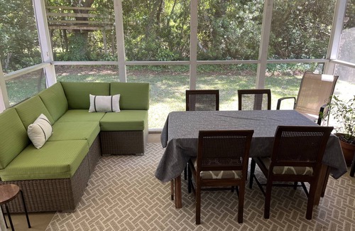 Mount Pleasant House | 3BR Fully appointed home minutes from the islands, shops, parks, and downtown!