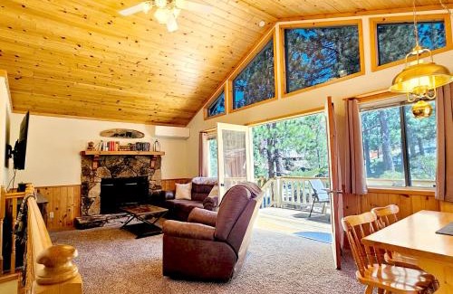 Big Bear Lake House | 3BR Home w Game Room by The Village, Lake & Summit