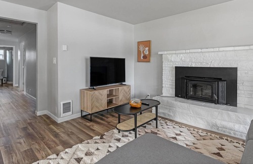 Maple Heights-Lake Desire House | 3BR House in Renton - Three Bedroom House, Sleeps 6