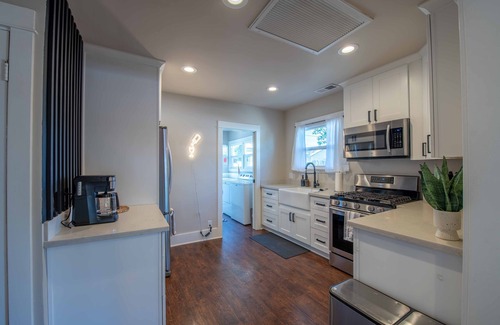 Paso Robles House | 3BR in Paso with EV Charger near Market Walk
