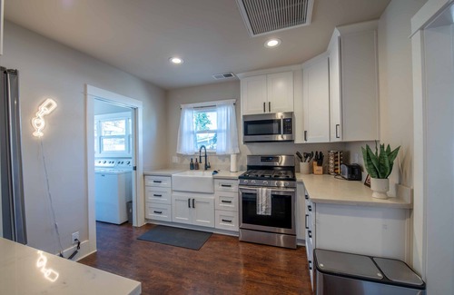Paso Robles House | 3BR in Paso with EV Charger near Market Walk