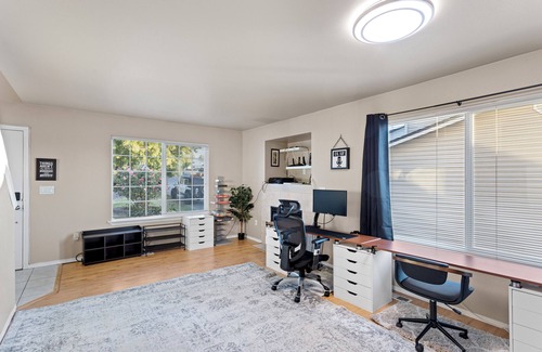 Marysville House | 3BR Lake House in Marysville with Theater Room