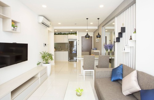 Bach Dang Riverside Apartment | 3BR luxury apt ★ river view, free rooftop pool, gym