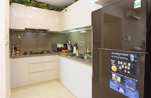 Bach Dang Riverside Apartment | 3BR luxury apt ★ river view, free rooftop pool, gym
