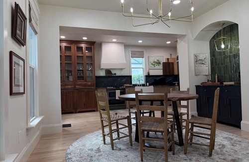 Oregon District House | 3BR Luxury Oregon District Stay - Walk to Breweries, Dining + Free Parking