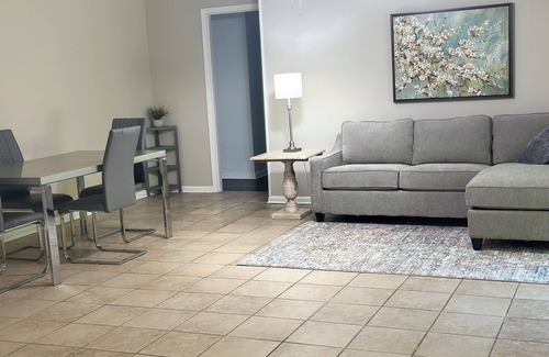 Hattiesburg House | 3BR Midtown Stay! Located on USM Campus! Perfect for Game Days and Getaways