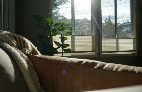 Lawton Park House | 3BR Modern, Bright Seattle Townhouse, 10m drive to Downtown/Ballard/Hospitals