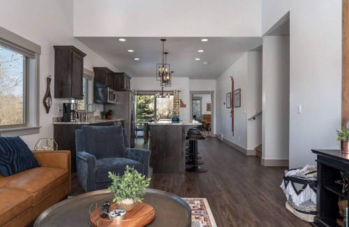 Victor House | 3BR Mountain Townhome - Victor