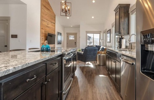 Victor House | 3BR Mountain Townhome - Victor